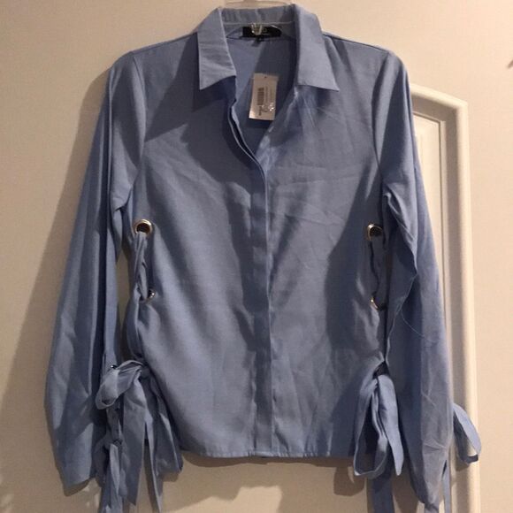 Alpha & omega lt blue button front lace up blouse - Picture 3 of 8